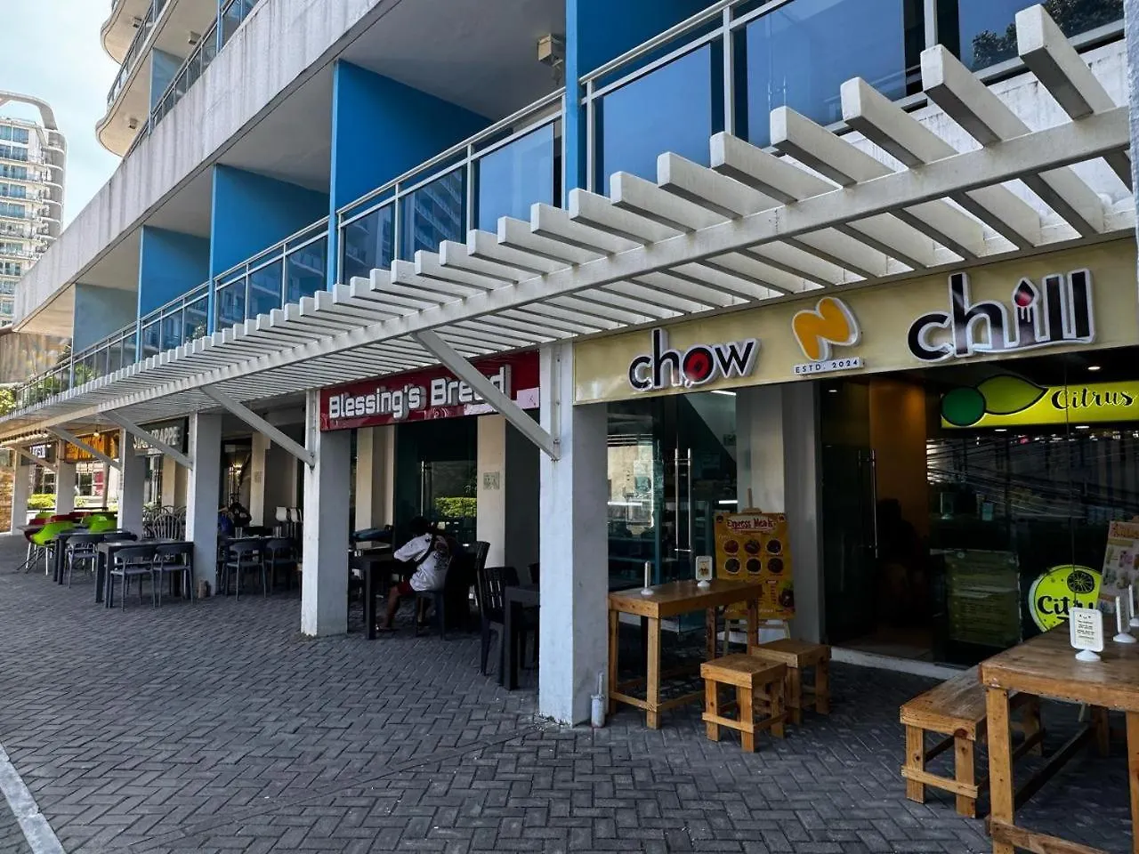 Aparthotel Revibe Staycation Manila