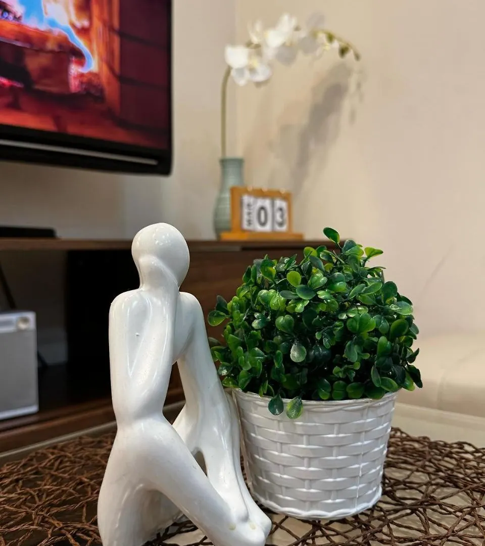Aparthotel Revibe Staycation Manila